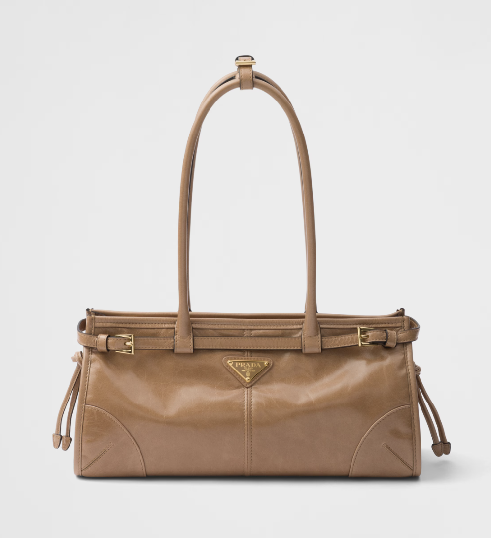 East-west bag: Το νέο shape είναι το πιο cool τώρα-5