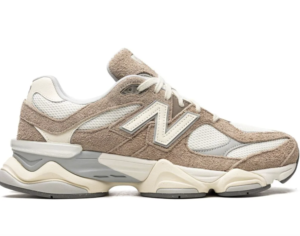 Suede Sneakers: Τα sporty boho παπούτσια είναι η νέα fashion εμμονή-2