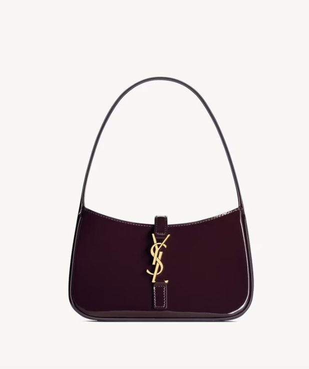 Mini hobo bag: Τα trendy σχέδια για τον χειμώνα 2024-25-1