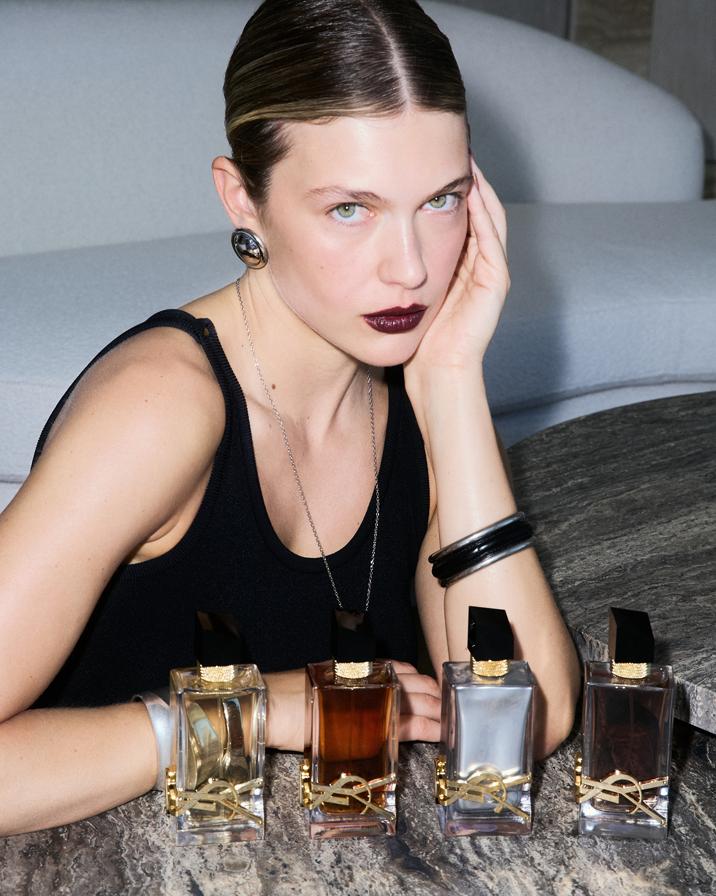 Vogue x Yves Saint Laurent Beauty: Η Κλέλια Ανδριολάτου σε ένα σαγηνευτικό αρωματικό ταξίδι-1