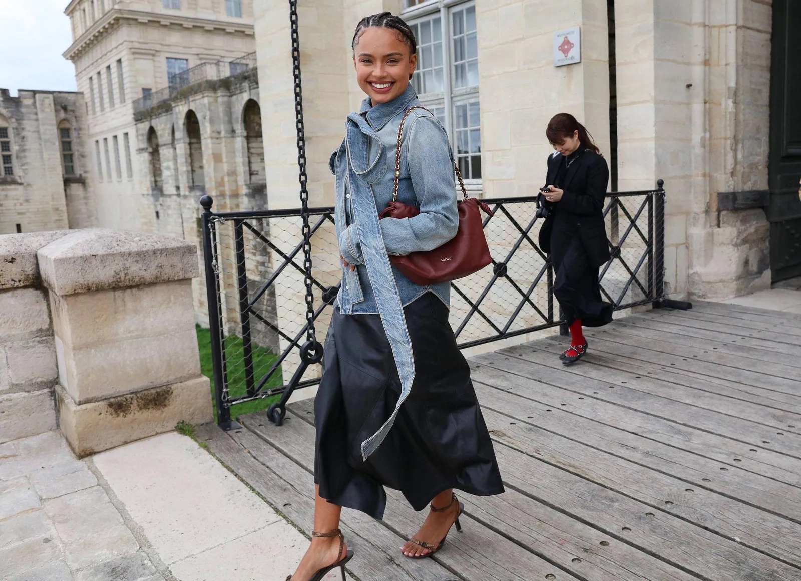 4 look που θα υιοθετήσουμε από το παριζιάνικο street style-4