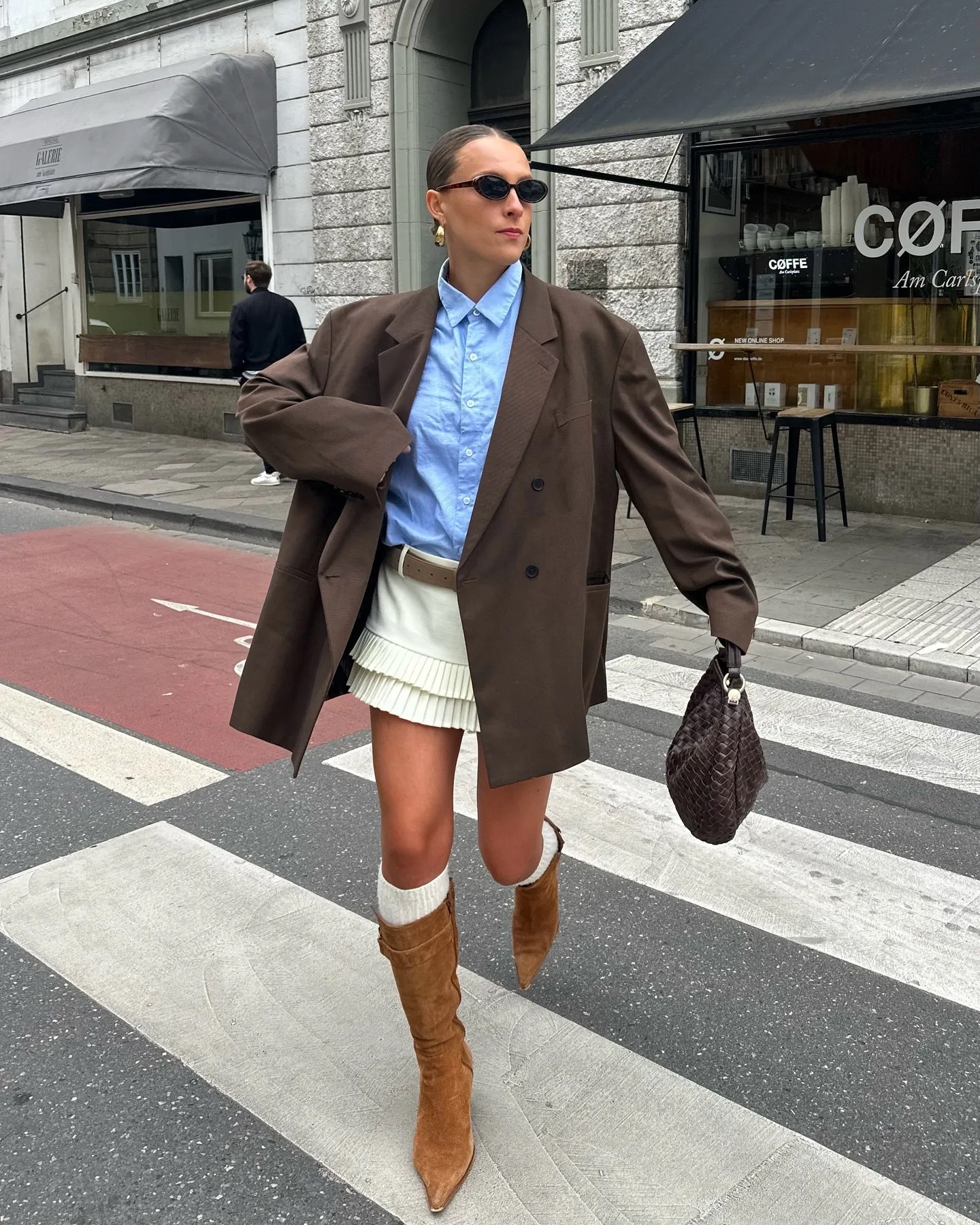 4 look με χρώμα για να φορέσετε τις trending αποχρώσεις του χειμώνα-3