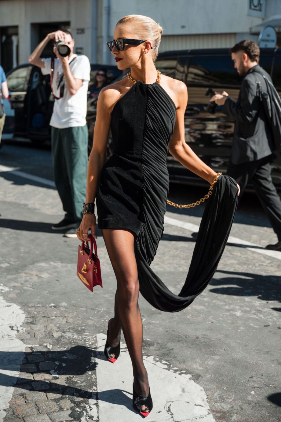peep-toes-prada-και-miu-miu-επιβεβαιώνουν-την-επιστροφή-339897