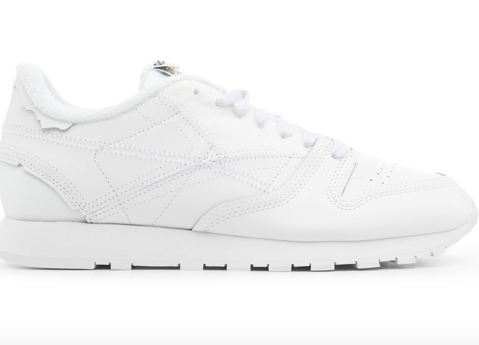 Βελούδινο παντελόνι και sneakers: 4 συνδυασμοί για να υιοθετήσετε το πιο relaxed combo-9
