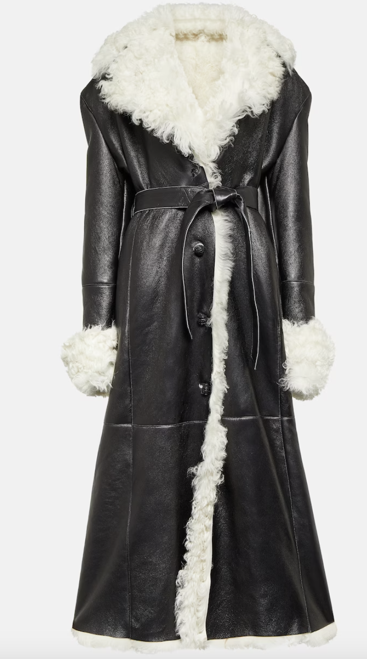 Shearling coat: Το πιο cosy πανωφόρι του χειμώνα για να μην φοράτε μόνο παλτό-2