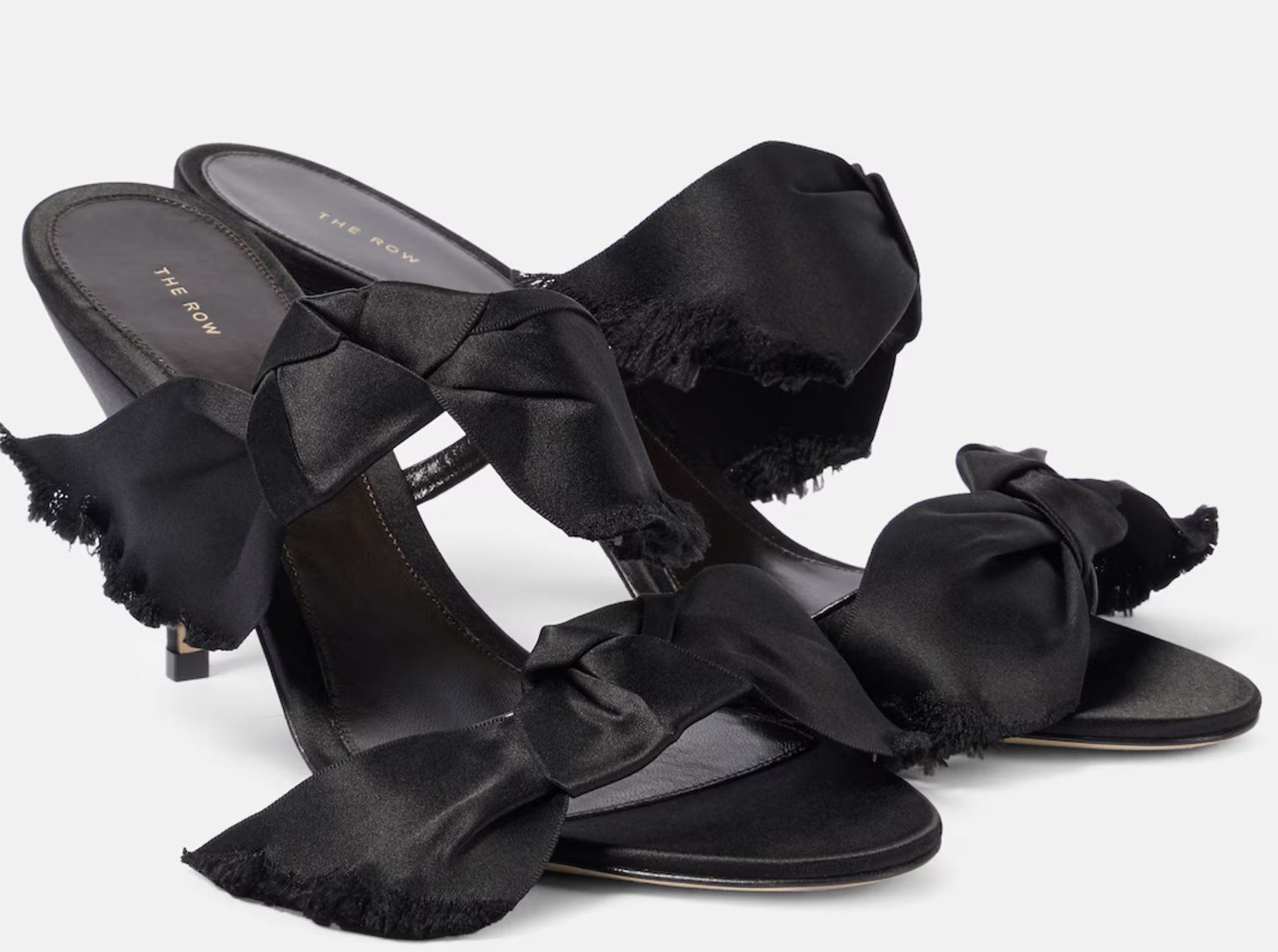 Φλατ ή high heels: Αυτά είναι τα πιο ακαταμάχητα party shoes-5