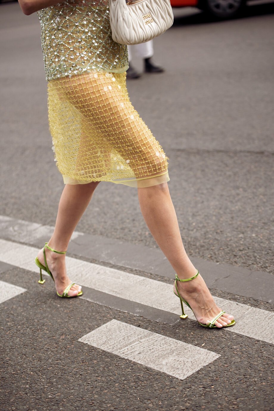 budget-friendly-7-vogue-approved-κομμάτια-για-τις-γιορτές-341353