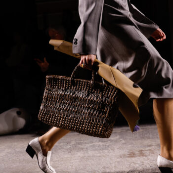 τσάντες-τα-3-bag-trends-του-2025-που-πρέπει-να-γνωρίζ-343320