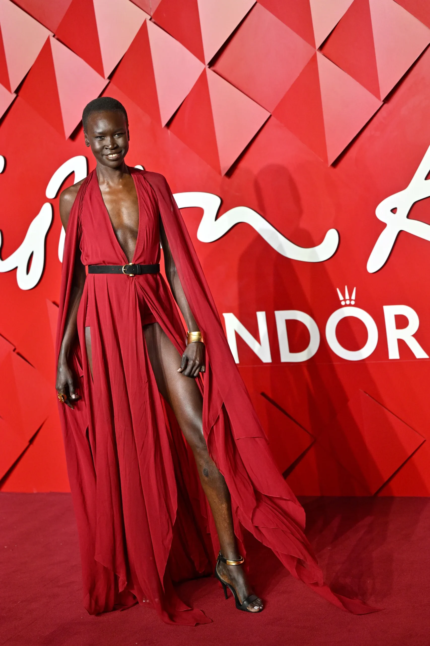 Fashion Awards 2024: Τα look στο κόκκινο χαλί-7