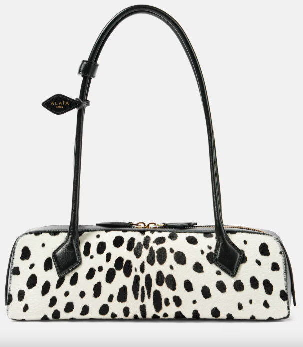 Αυτές είναι οι everyday bags που κρατούν τώρα οι Vogue editors-5