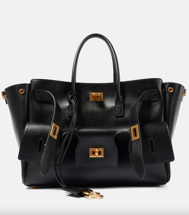 Αυτές είναι οι everyday bags που κρατούν τώρα οι Vogue editors-2