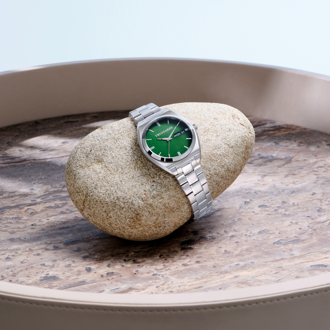 Τα luxury chic κοσμήματα των γιορτών έχουν την υπογραφή Trussardi-6