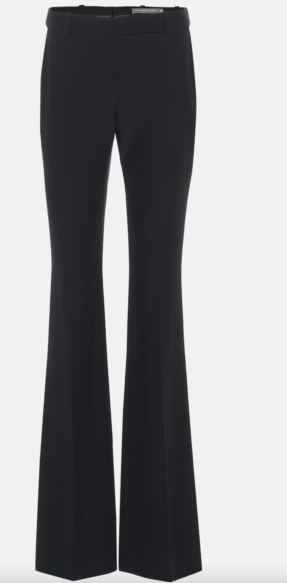 Τα skinny παντελόνια είναι στη μόδα και κάπως έτσι θα φορεθούν την άνοιξη του 2025-4