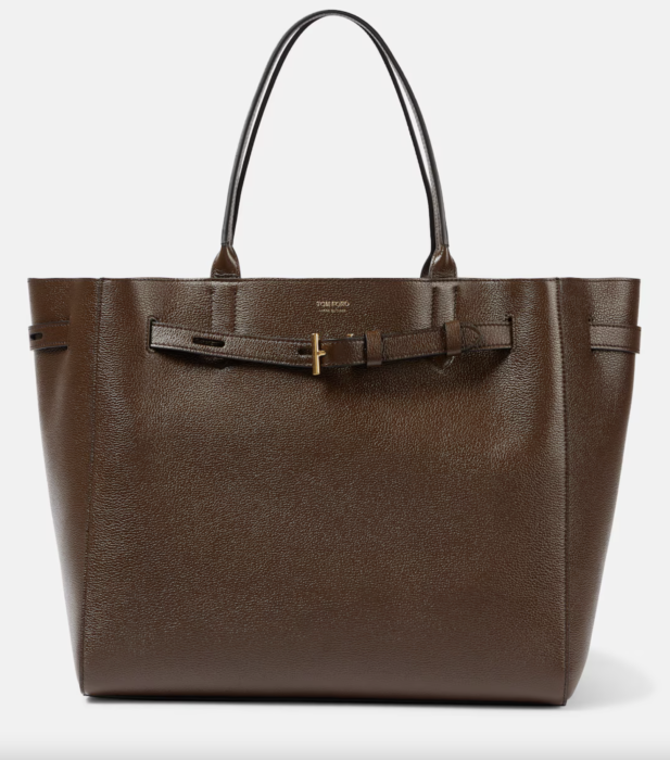 Belted bag: Η τσάντα που φορούν τα it girls τώρα-3