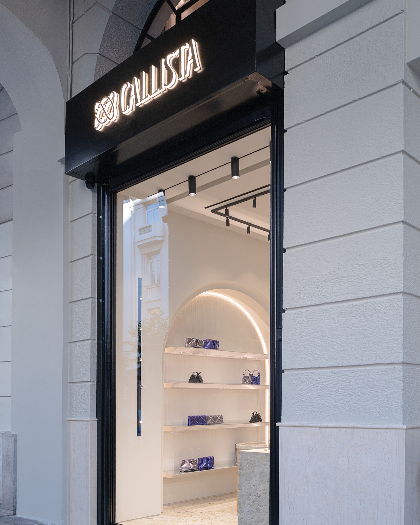 Η καρδιά του νέου Flagship store της Callista χτυπά στην οδό Βουκουρεστίου 4-1