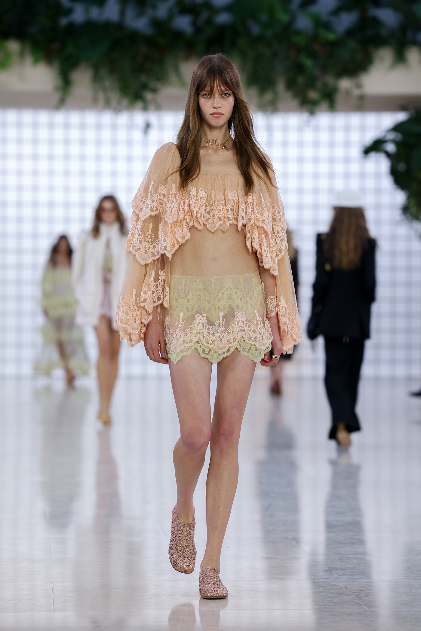 Από την pencil, στη boho chic: Αυτές είναι οι 7 τάσεις στις φούστες της νέας σεζόν-5