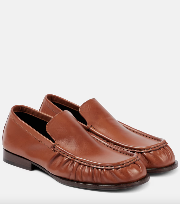 Slouchy loafers: Τα ανεπιτήδευτα chic παπούτσια του 2025-3