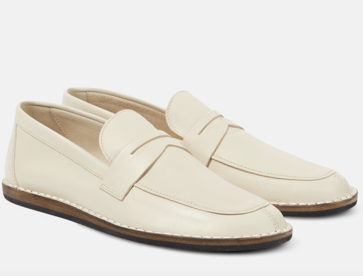 Λευκά loafers: Θα αντικαταστήσουν τα sneakers την άνοιξη 2025-3