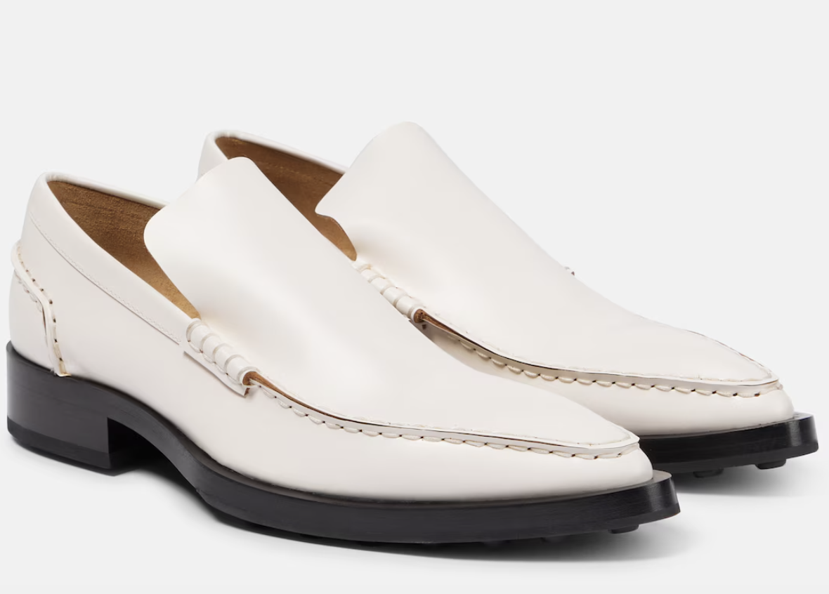 Λευκά loafers: Θα αντικαταστήσουν τα sneakers την άνοιξη 2025-5