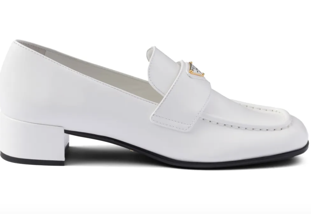 Λευκά loafers: Θα αντικαταστήσουν τα sneakers την άνοιξη 2025-6
