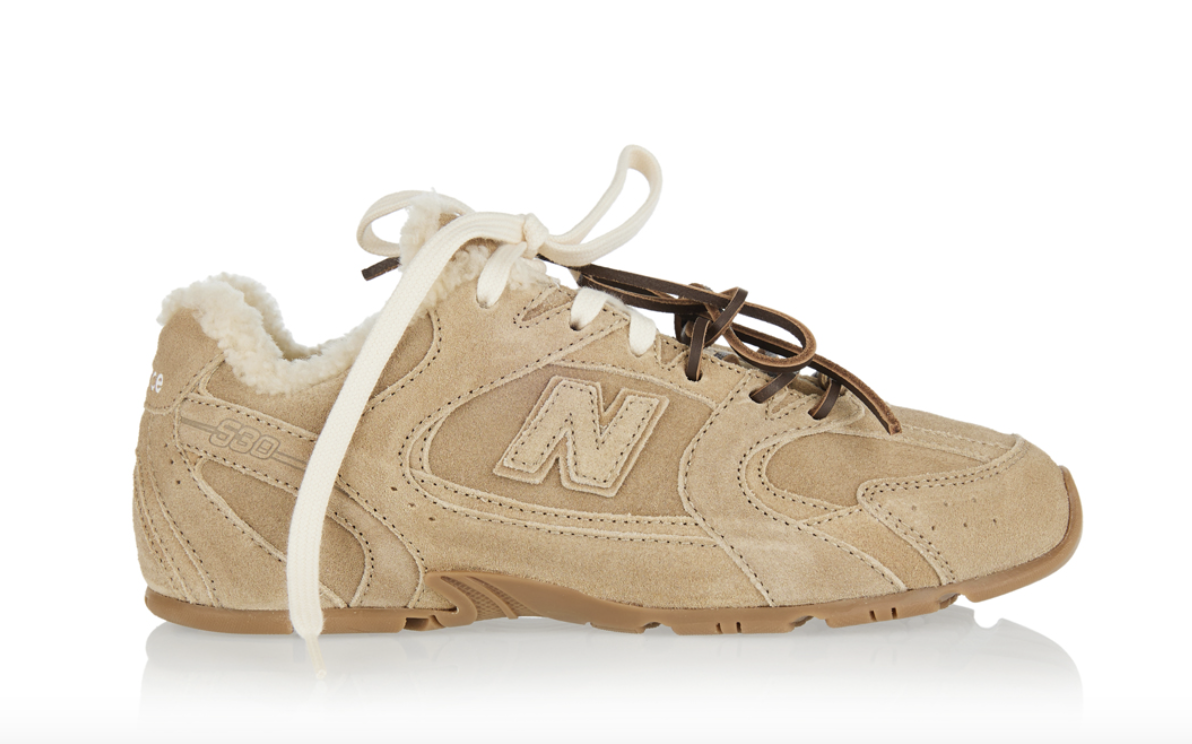 Sneakers και υφασμάτινα κομψά παντελόνια: 5 outfits για κάθε μέρα-9
