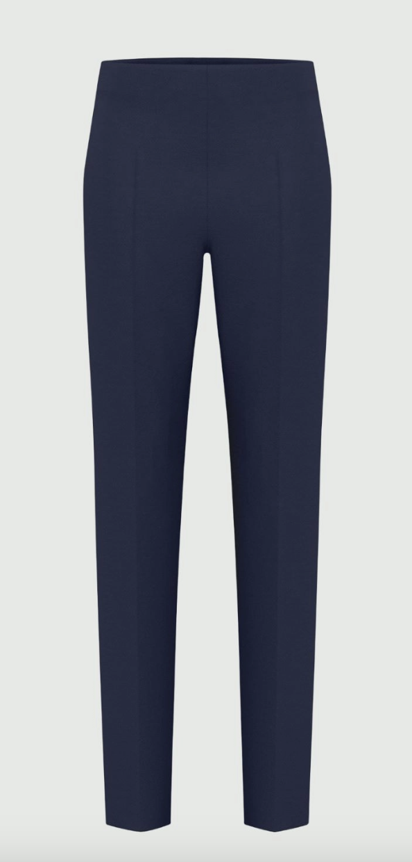 Slim-fit παντελόνια: Επιστρέφουν και εκτοπίζουν τα baggy-4