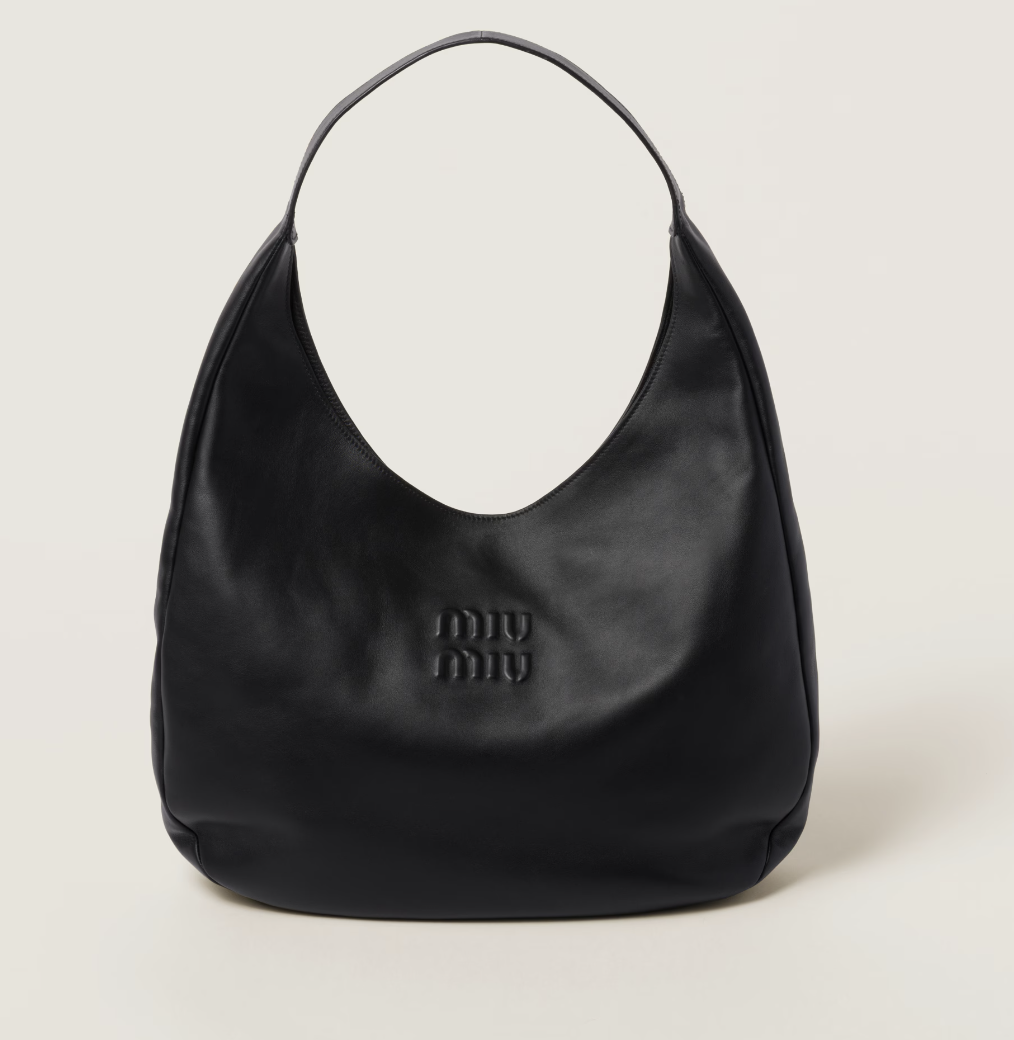 Slouchy bag: Το chic αξεσουάρ που γίνεται πρωταγωνιστής το 2025-6