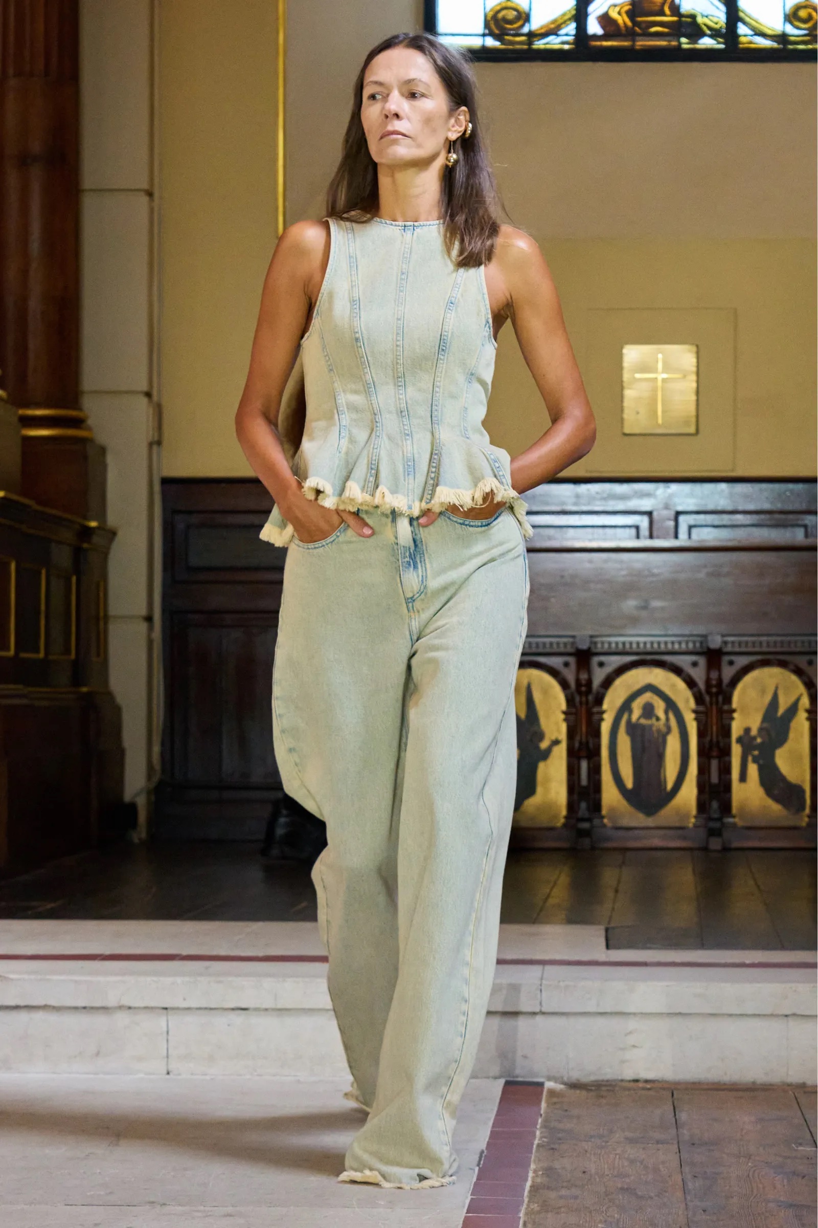 Peplum top: Πώς θα το φορέσουμε σύμφωνα με τις πασαρέλες-4