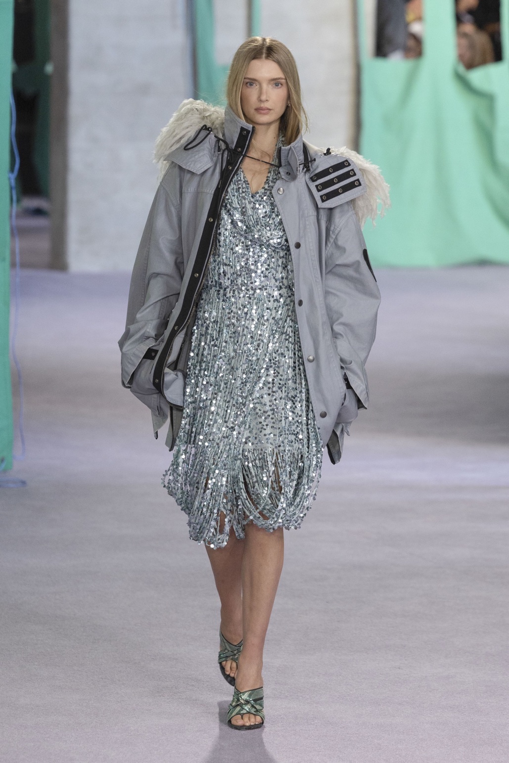 Τα parka επιστρέφουν στο street style-1