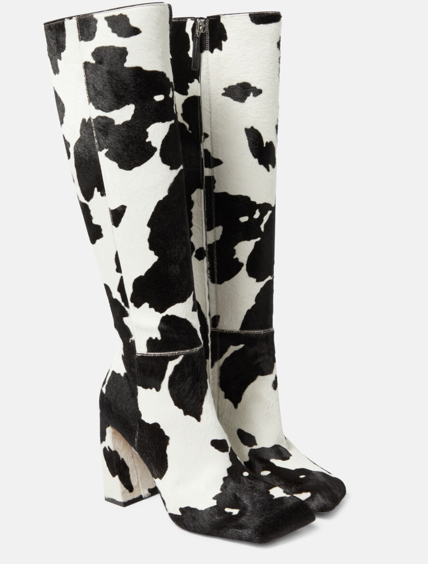 Cow print shoes: Η viral τάση της άνοιξης 2025-7