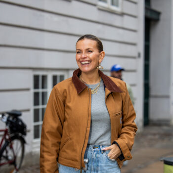 το-jacket-που-θα-δούμε-περισσότερο-στα-looks-της-ά-349774