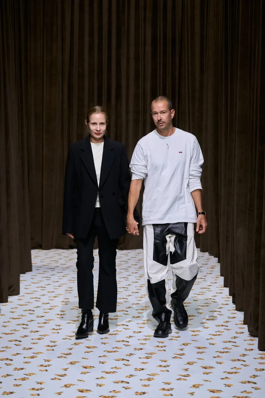 οι-luke-και-lucie-meier-αποχωρούν-από-την-jil-sander-350427