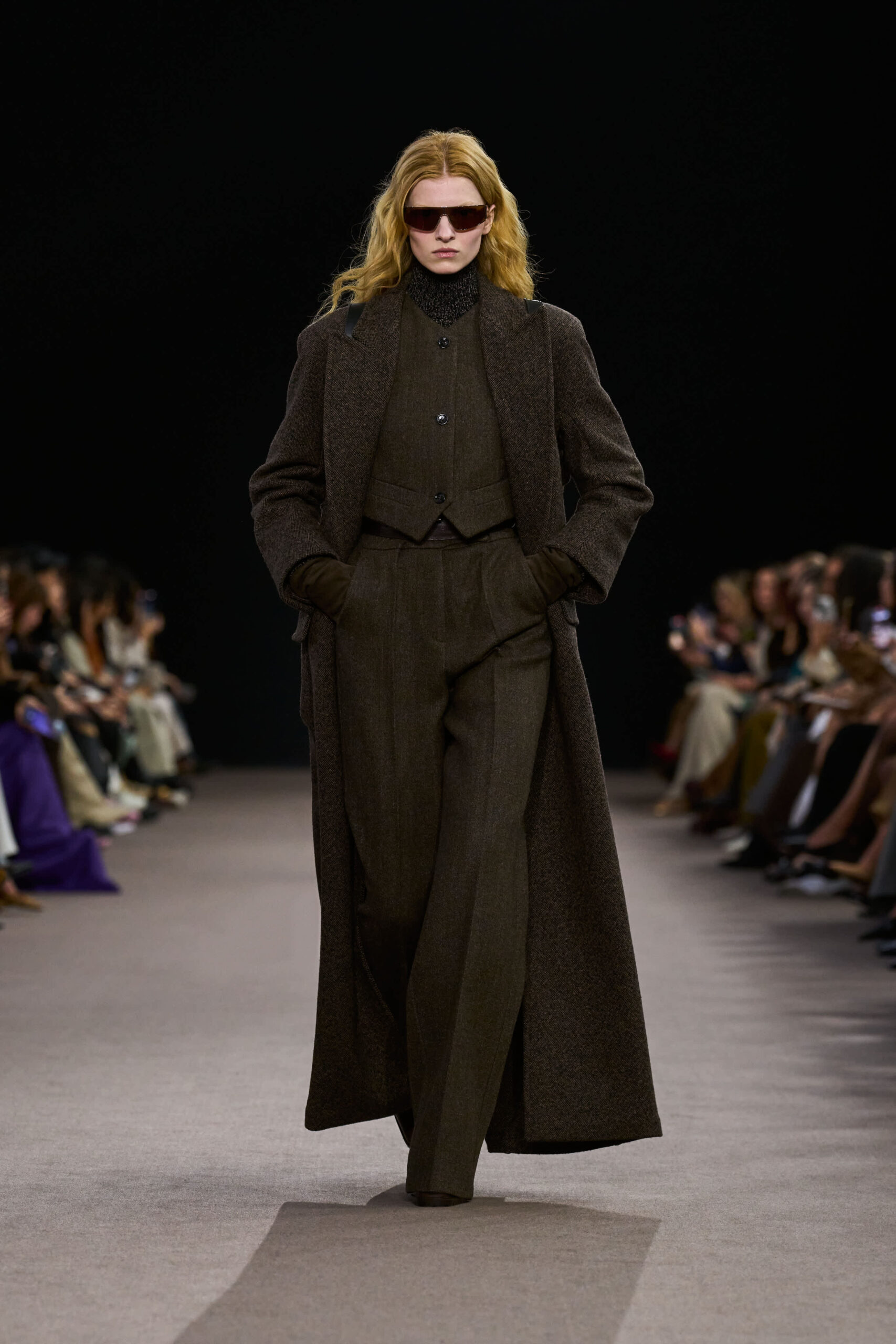 Max Mara FW25-26: Μια ωδή στην εκλεπτυσμένη κομψότητα και τον ρομαντισμό-9