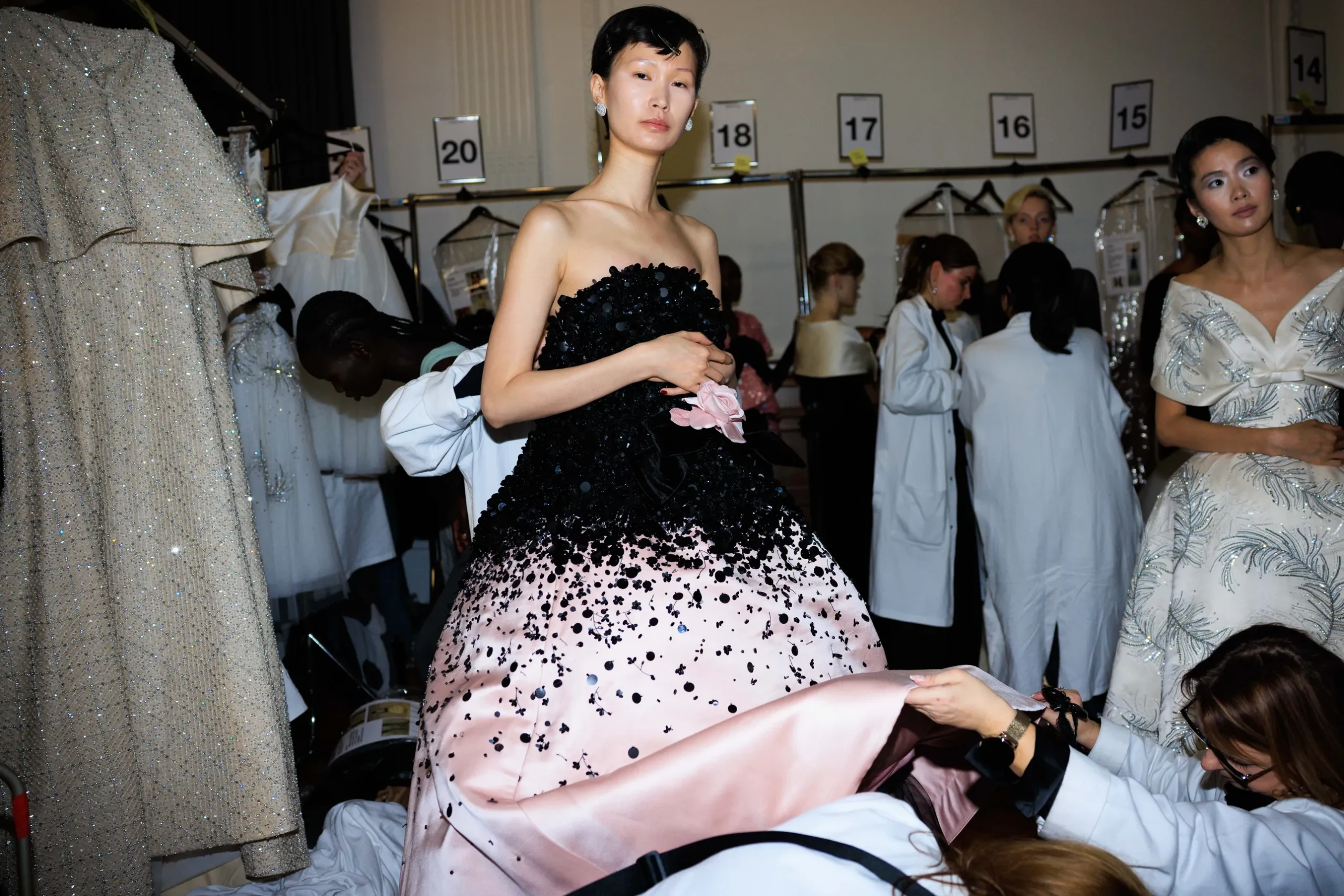 Εβδομάδα Μόδας Λονδίνου: Οι κορυφαίες backstage στιγμές-54