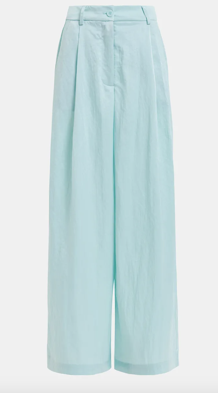 Aquamarine blue: Πώς να συνδυάσετε το χρώμα της άνοιξης-4