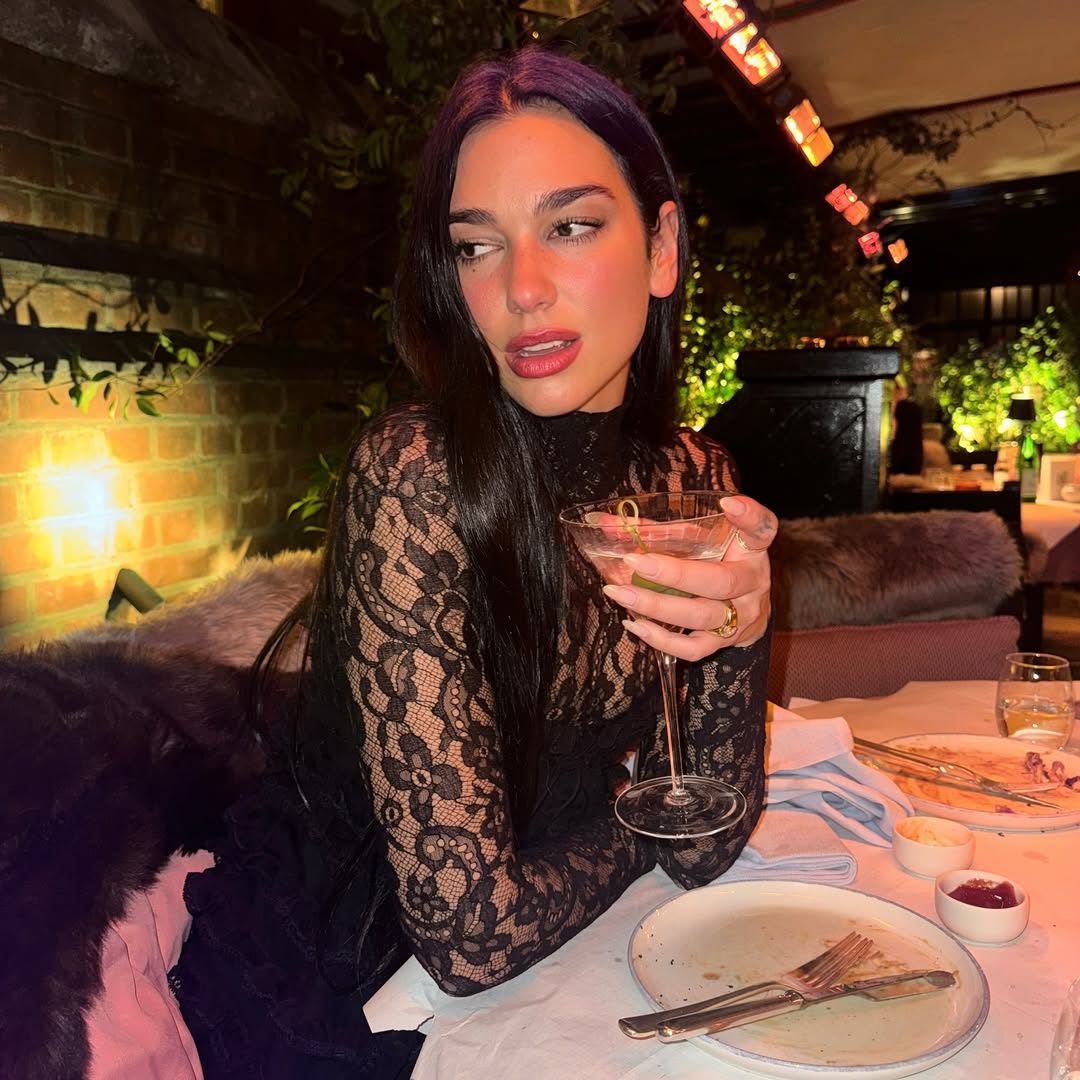 Valentine’s Day: Πώς να ντυθείτε σε ένα ρομαντικό dinner date;-1