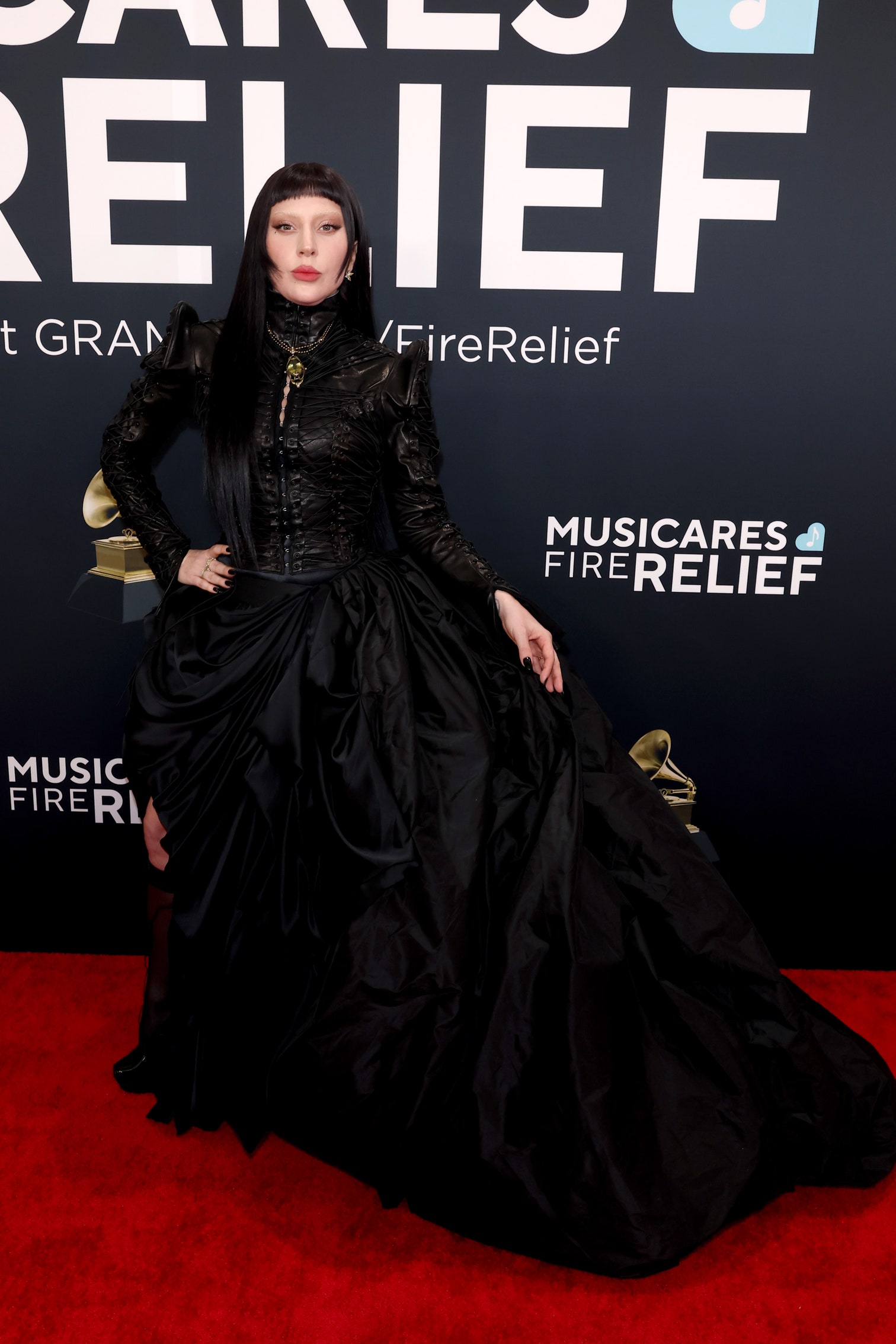 Grammys 2025: Οι best dressed σταρ στο κόκκινο χαλί-6