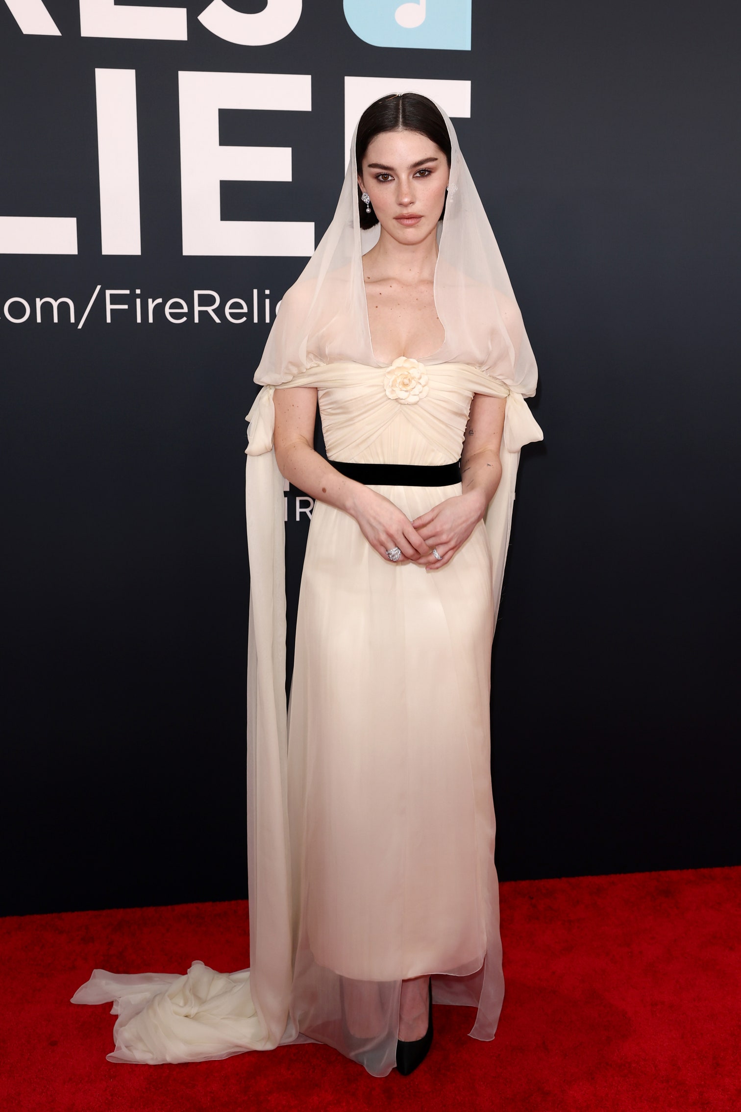 Grammys 2025: Οι best dressed σταρ στο κόκκινο χαλί-5