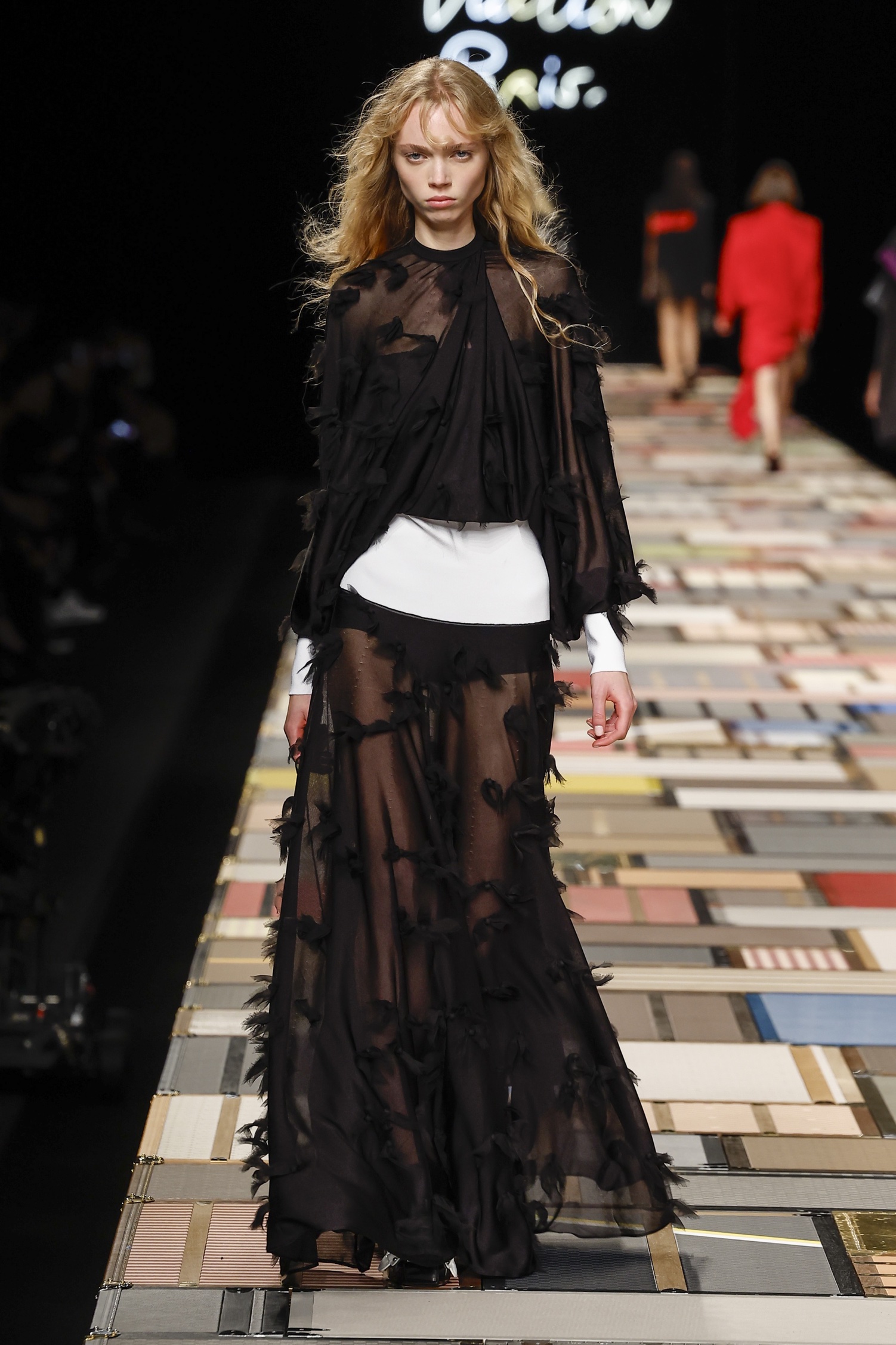 Διάφανη φούστα: H νέα εμμονή των fashion girls-1