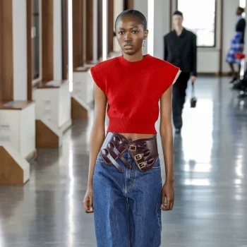 ζώνες-3-style-hacks-από-τα-catwalks-που-θα-αναδείξουν-την-353893
