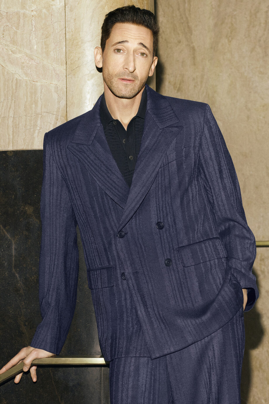 η-cos-έρχεται-στην-αθήνα-για-ένα-exclusive-runway-event-τον-α-351160
