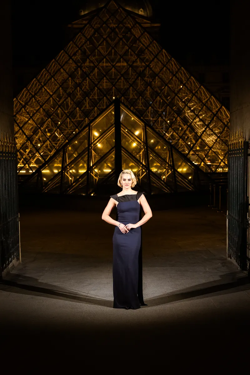 Οι πιο λαμπερές εμφανίσεις στο Grand dîner du Louvre-13