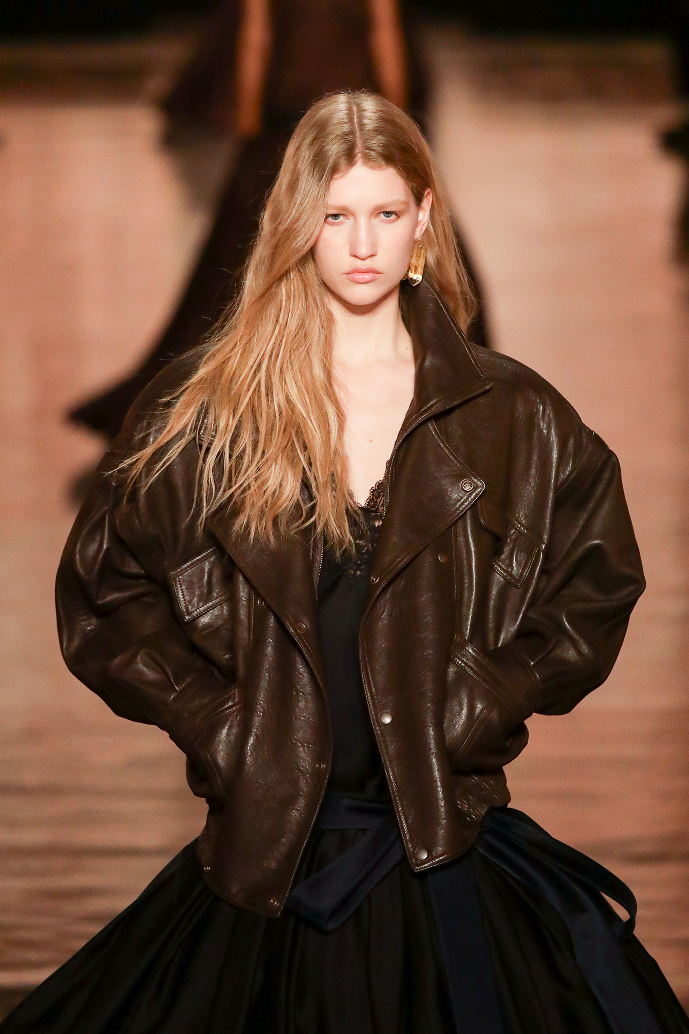 Caramel hair: Είναι το πιο ζεστό χρώμα μαλλιών της άνοιξης-1