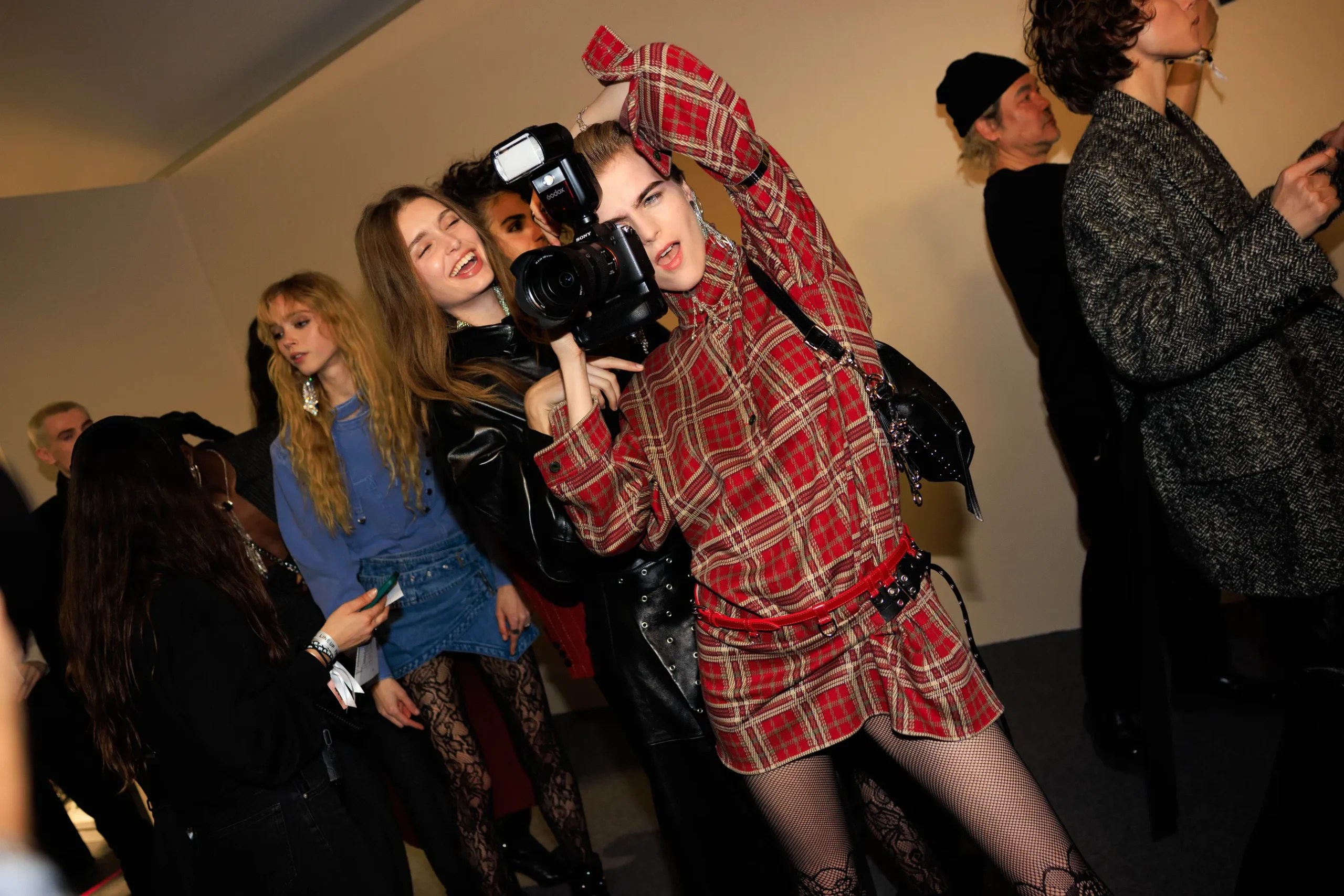 Εβδομάδα Μόδας Παρισιού: Οι κορυφαίες backstage στιγμές-8