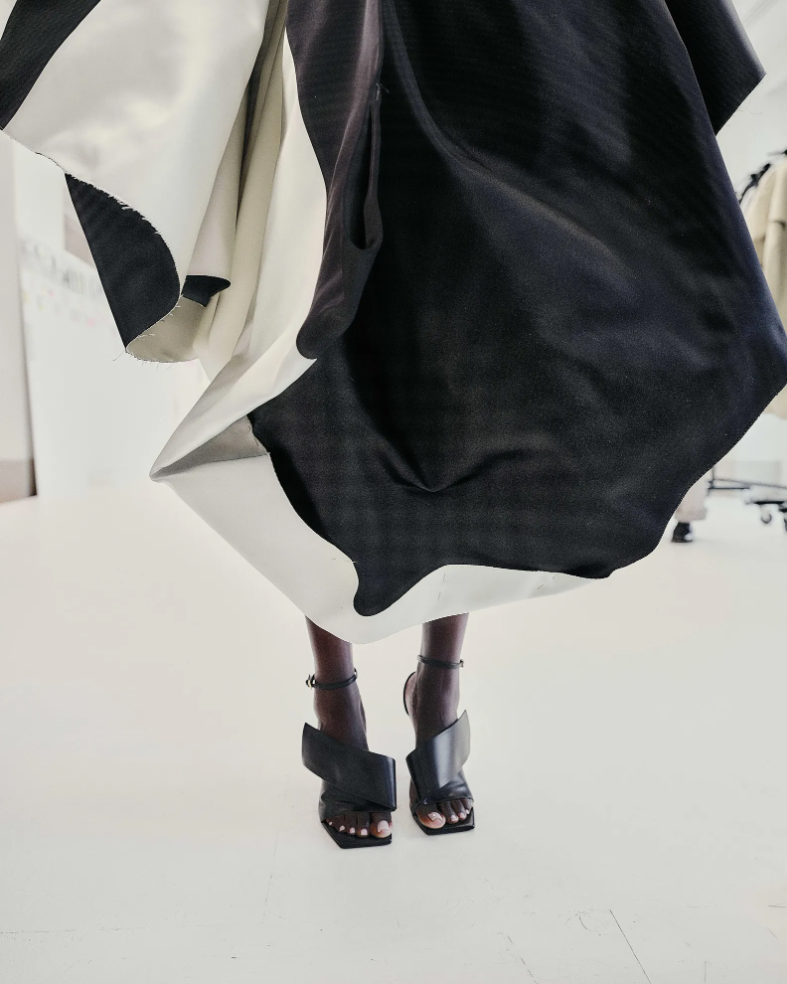 Sarah Burton για τον οίκο Givenchy: Το making of-5