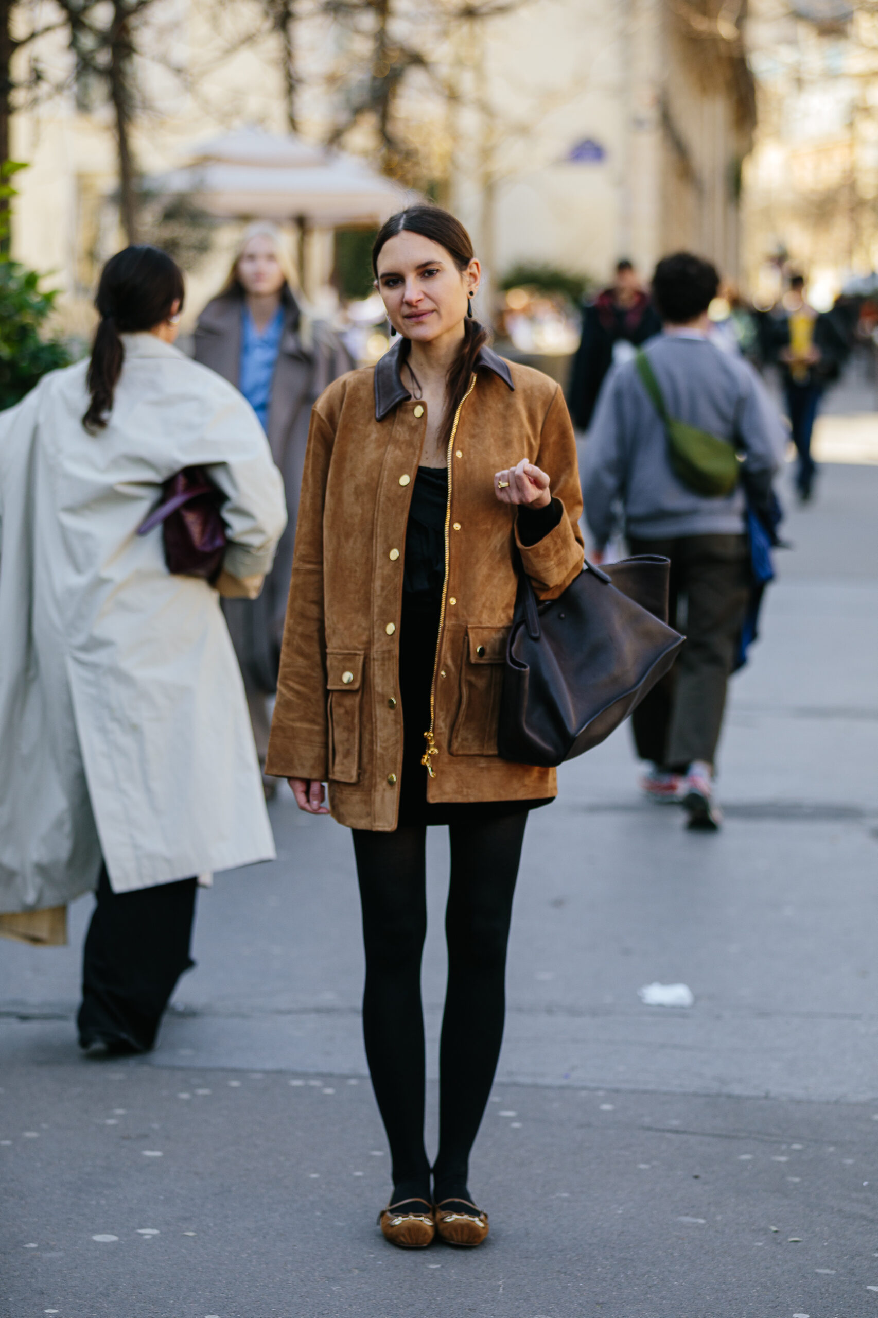 Εβδομάδα Μόδας Παρισιού: Τα πιο εντυπωσιακά street style moments όπως τα κατέγραψε η Vogue Greece-110