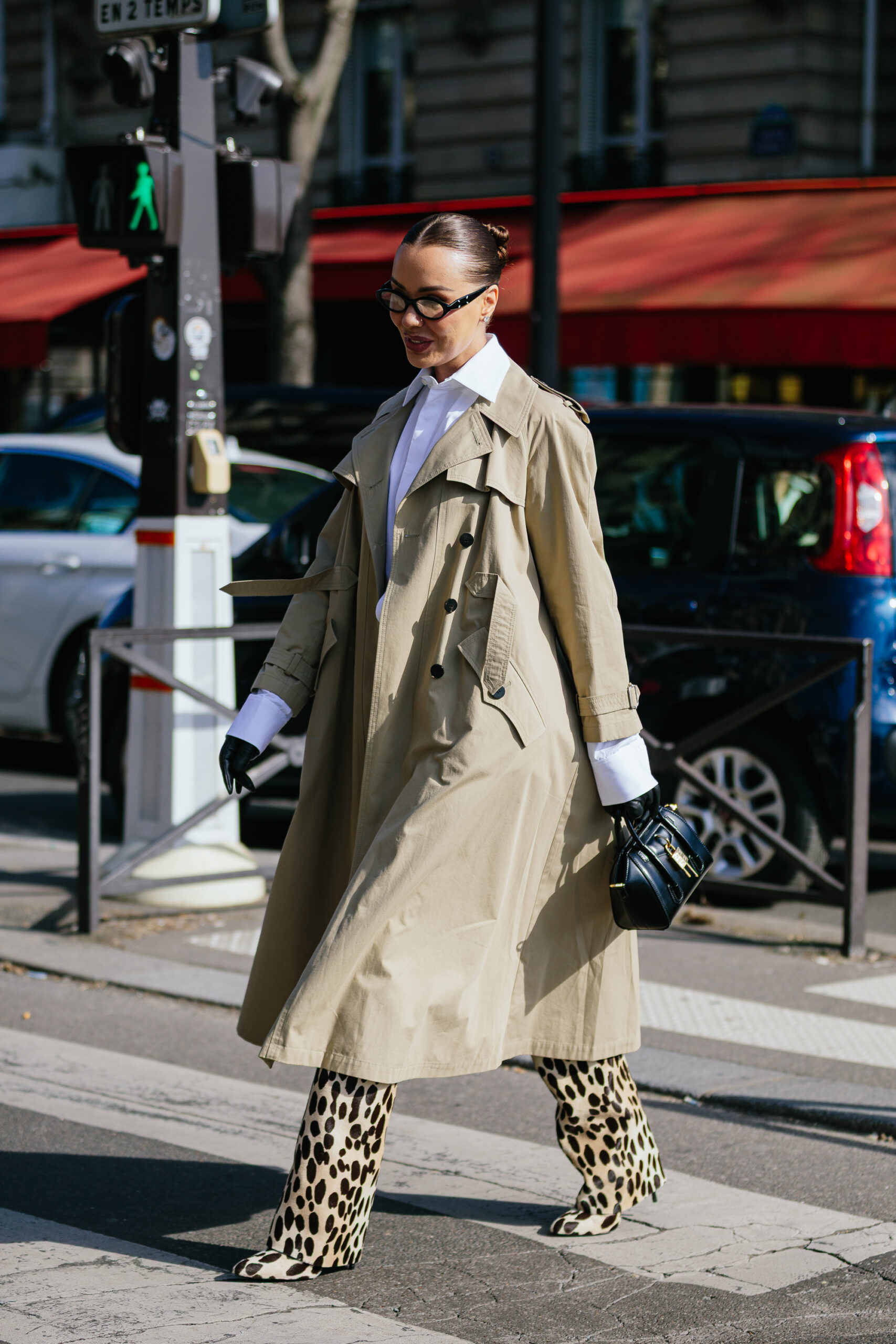 Εβδομάδα Μόδας Παρισιού: Τα πιο εντυπωσιακά street style moments όπως τα κατέγραψε η Vogue Greece-99