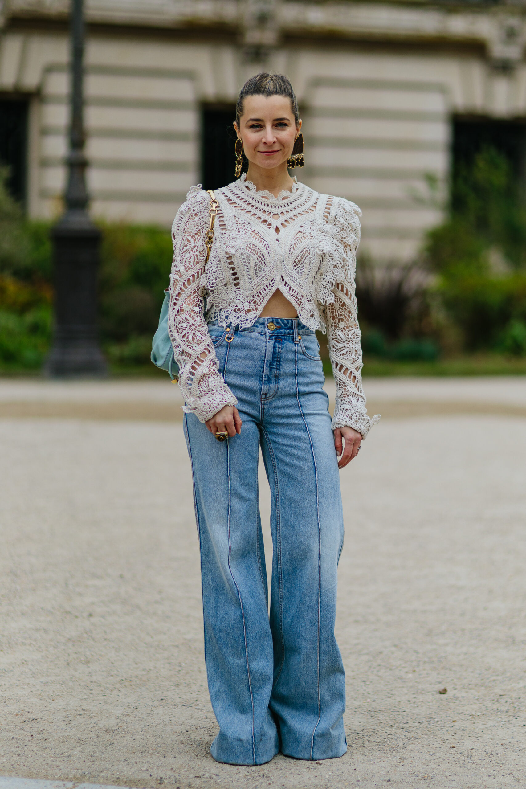 Εβδομάδα Μόδας Παρισιού: Τα πιο εντυπωσιακά street style moments όπως τα κατέγραψε η Vogue Greece-45