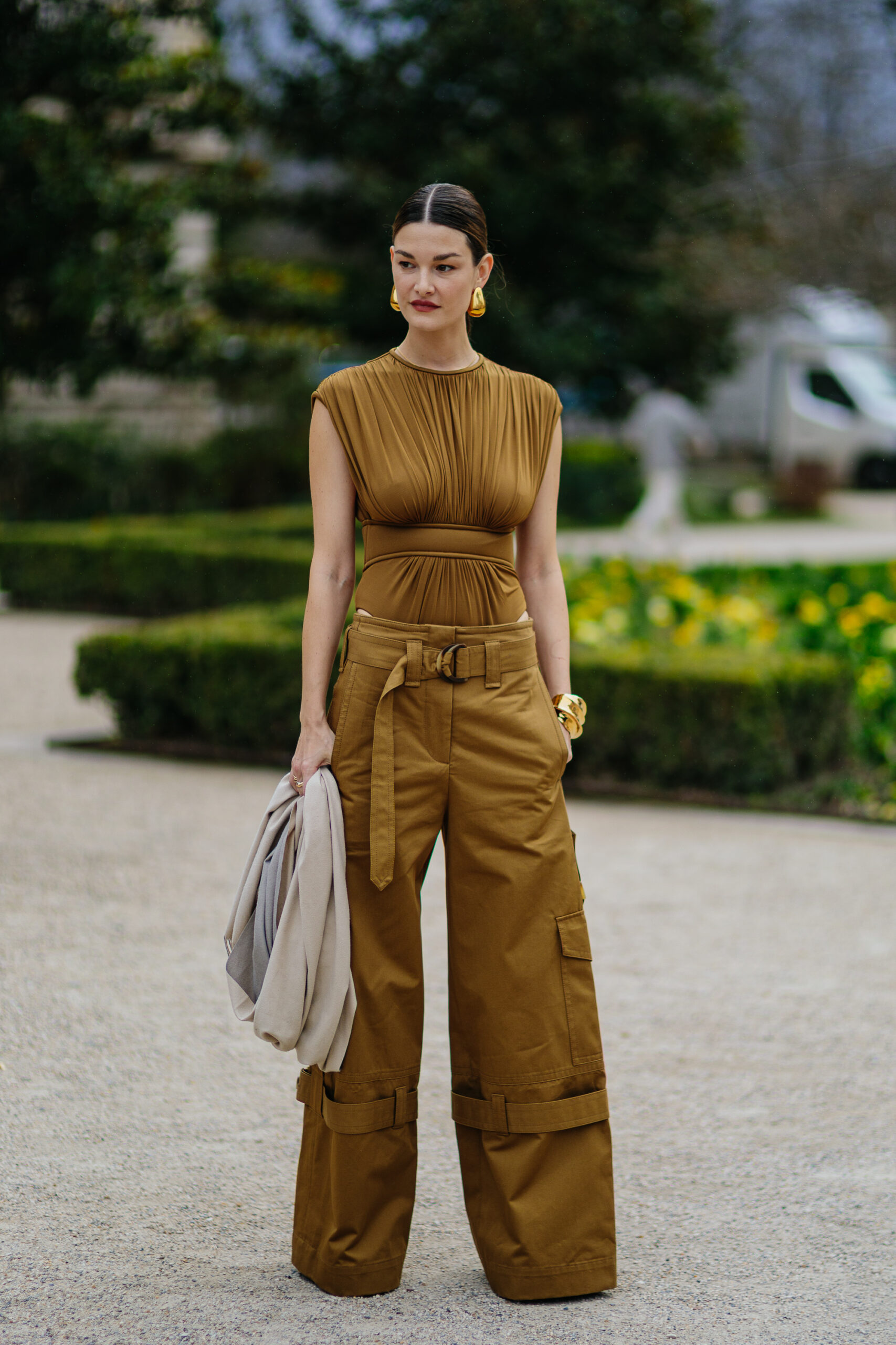 Εβδομάδα Μόδας Παρισιού: Τα πιο εντυπωσιακά street style moments όπως τα κατέγραψε η Vogue Greece-40