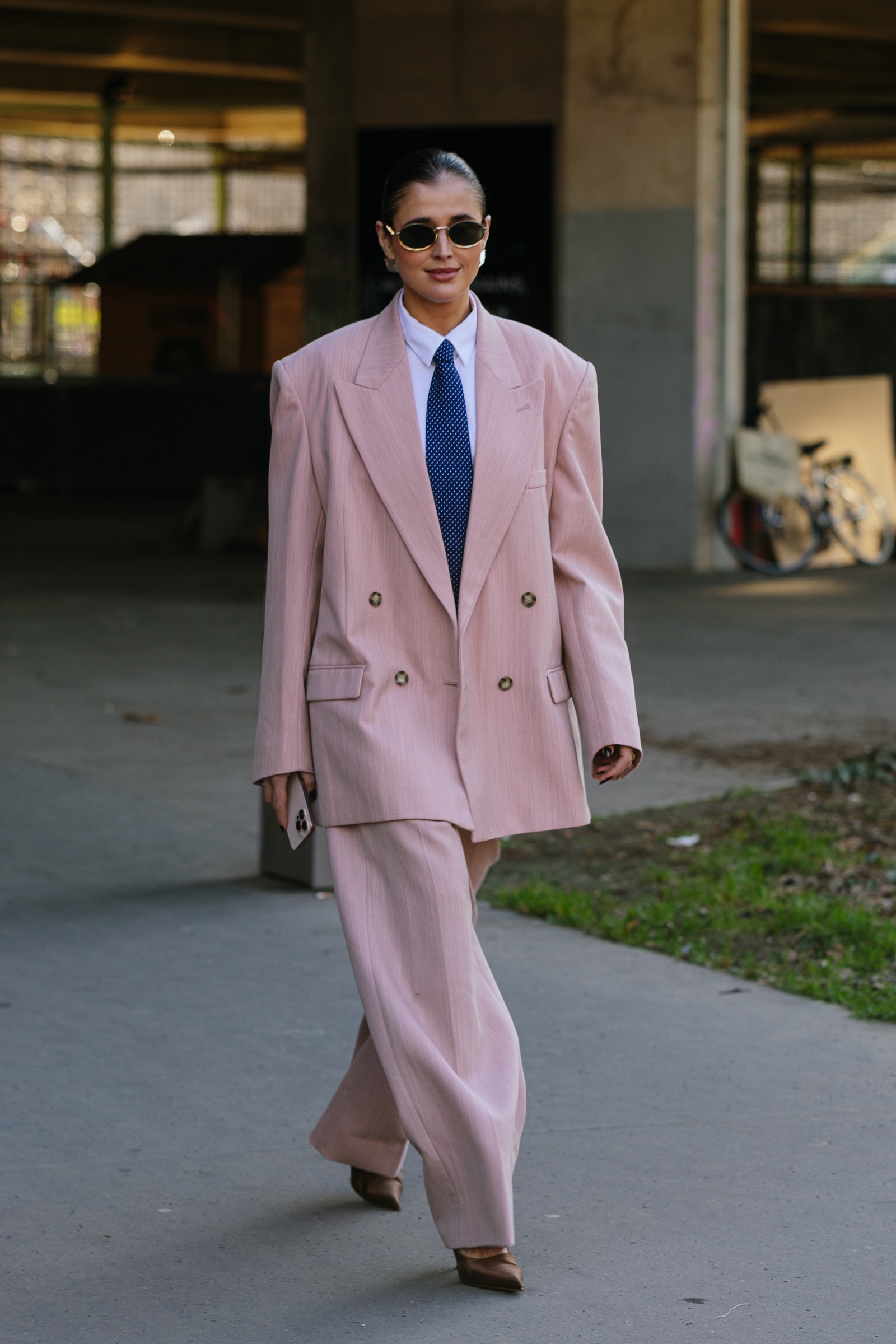 Tailored παντελόνι: 3 διαφορετικά look με το basic της άνοιξης-2